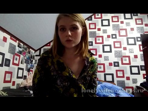 ❤️ Wophunzira wachinyamata wa blonde waku Russia amakonda matayala akulu. ❤️  pa ife ❌️